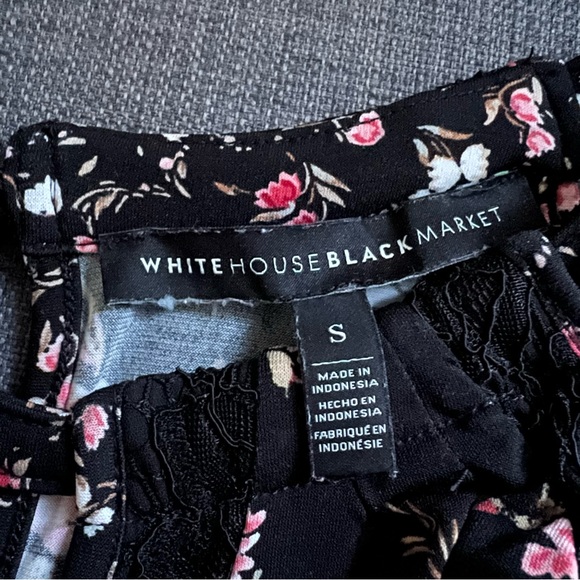 White Barn Floral Blouse - Picture 2 of 6